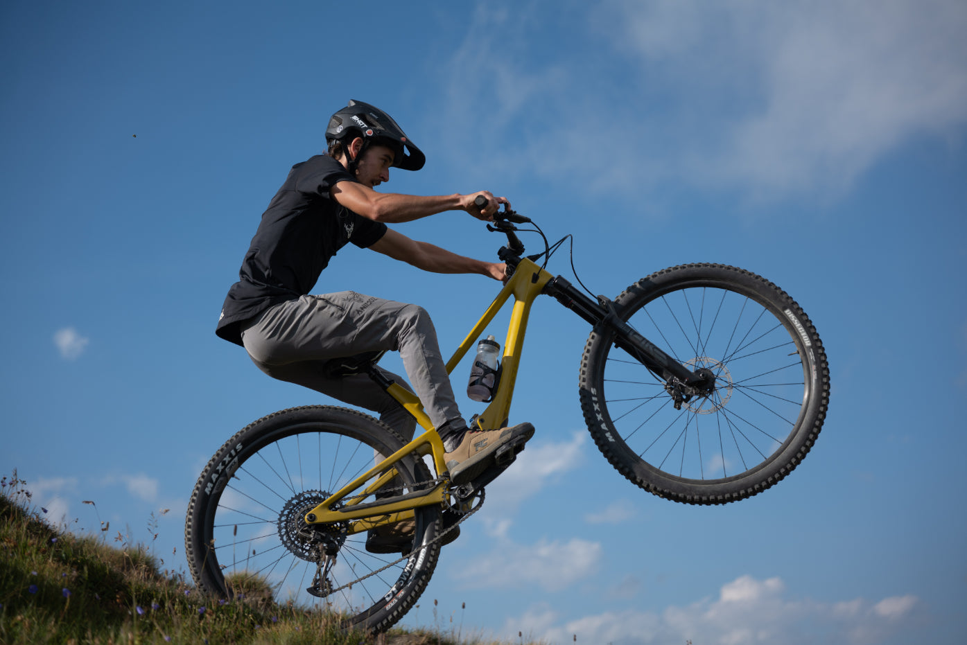 2030 NX Gr. S Testbike