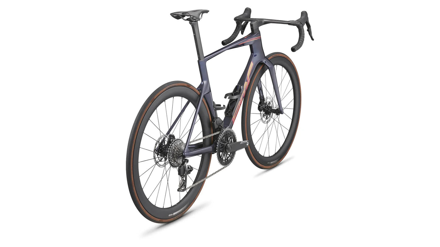 Teammachine R 01 THREE