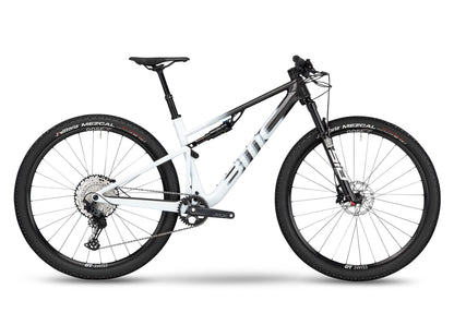 Fourstroke THREE 2023