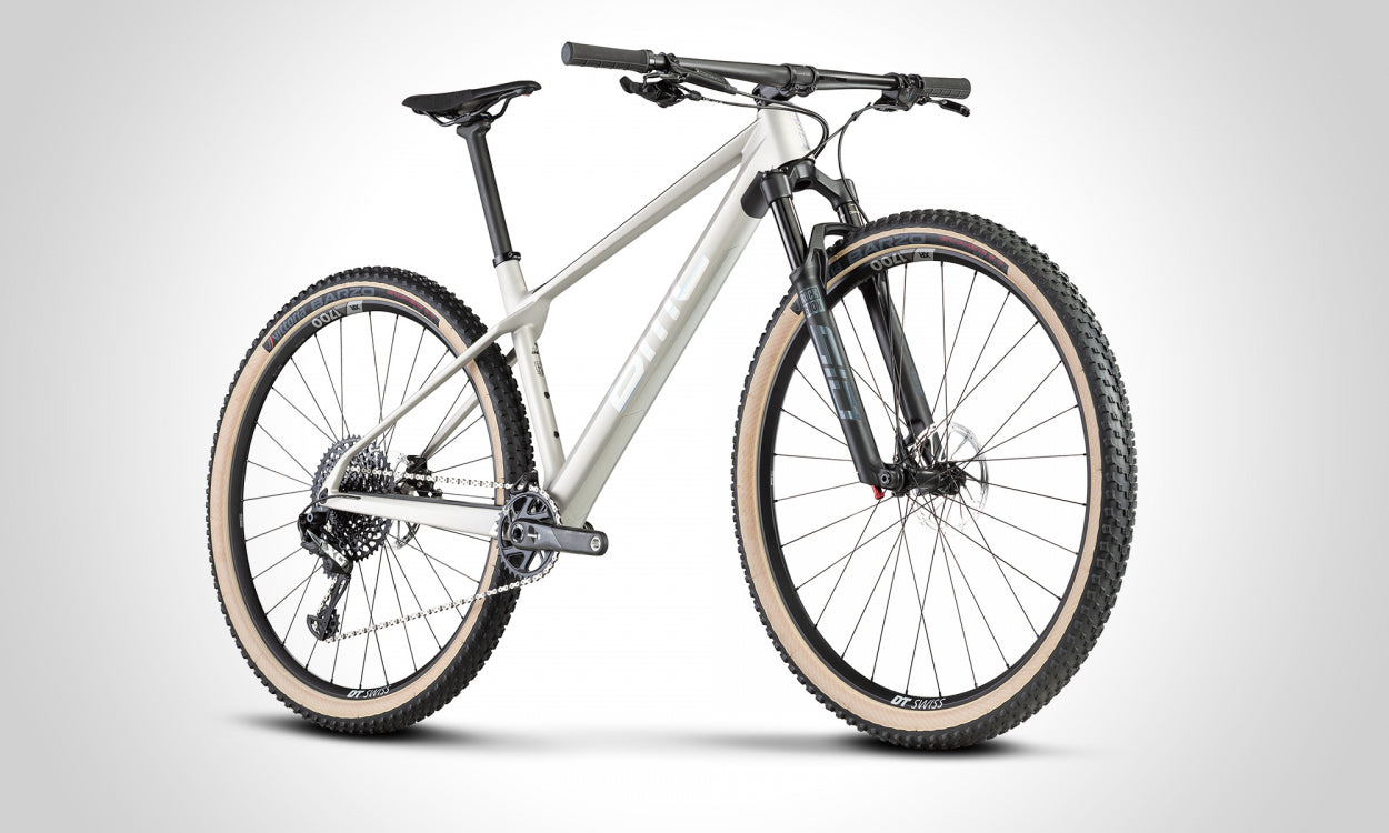 Twostroke 01 THREE 2023